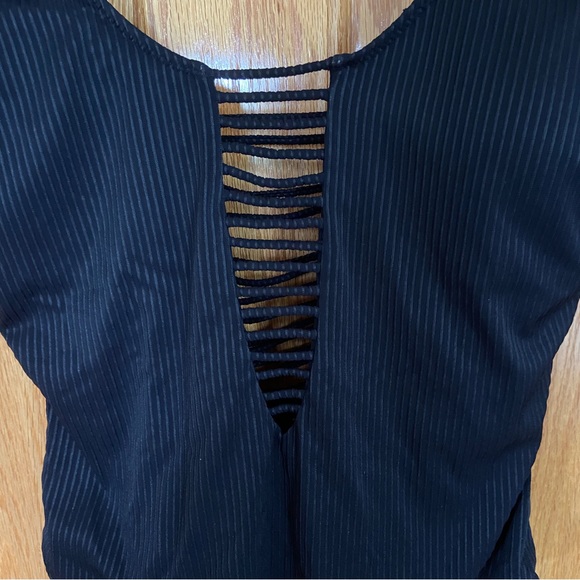 YMI Black One Piece Tank Swimsuit w/front & back cutouts - Size L Large NWT - Picture 3 of 10